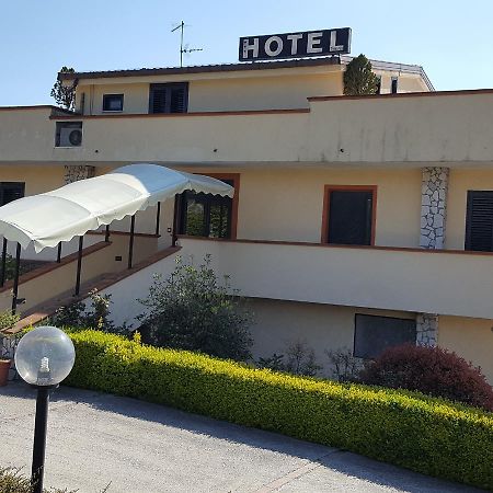 Hotel Vittoria Беневенто Екстер'єр фото