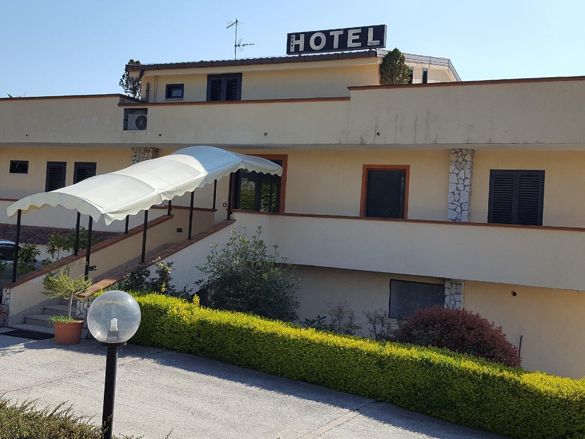 Hotel Vittoria Беневенто Екстер'єр фото