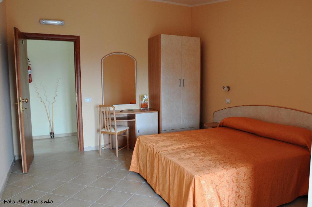 Hotel Vittoria Беневенто Номер фото